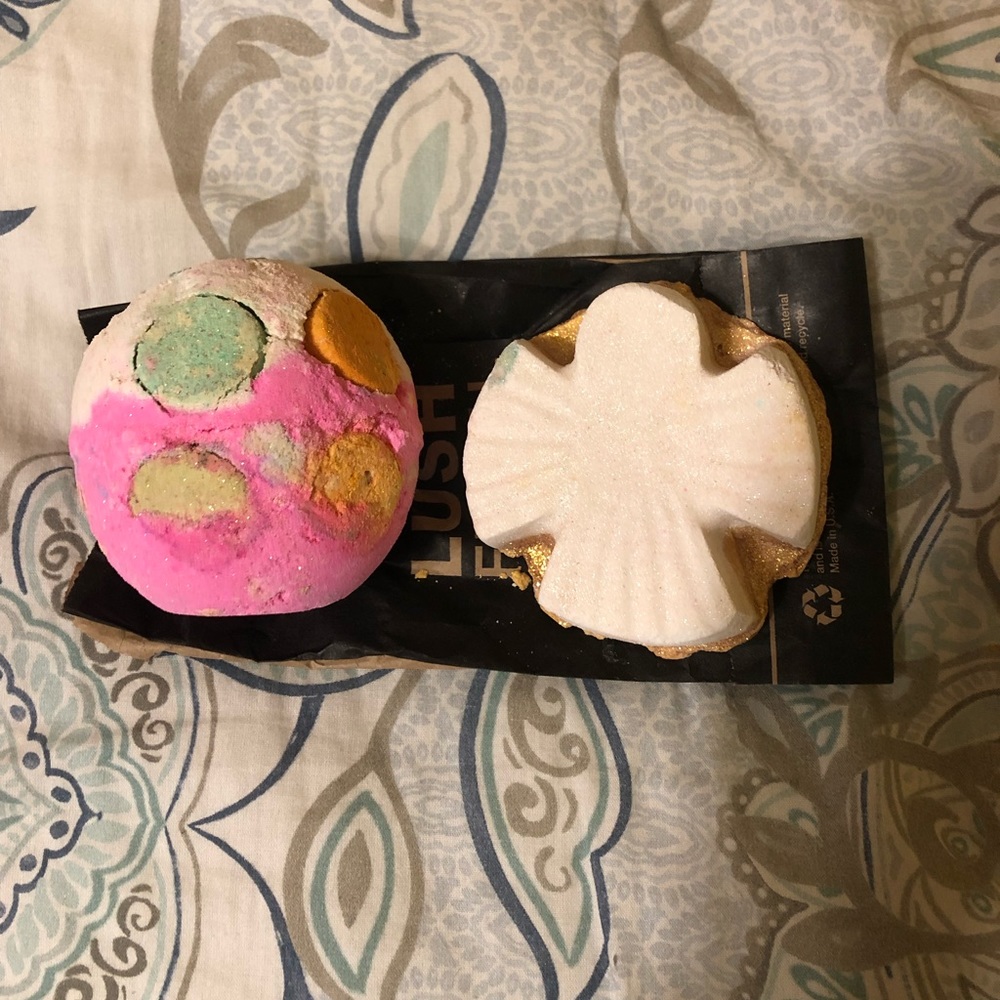 Luxury Lush Pud Bath Bomb & Snow Angel Bath Melt